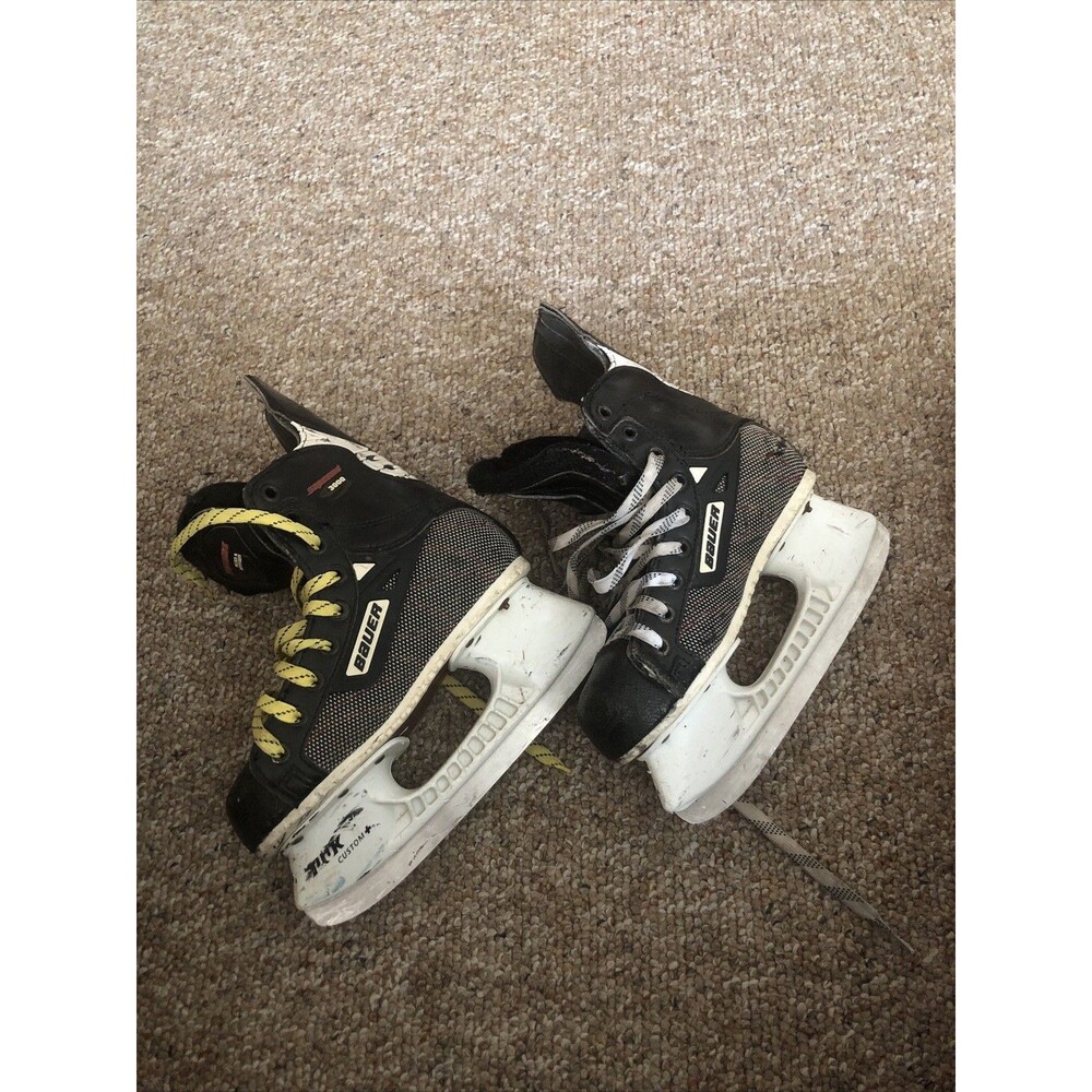 Bauer Supreme 3000 Junior Hockey Skates Size 10 to 10.5 Pre-owned Black